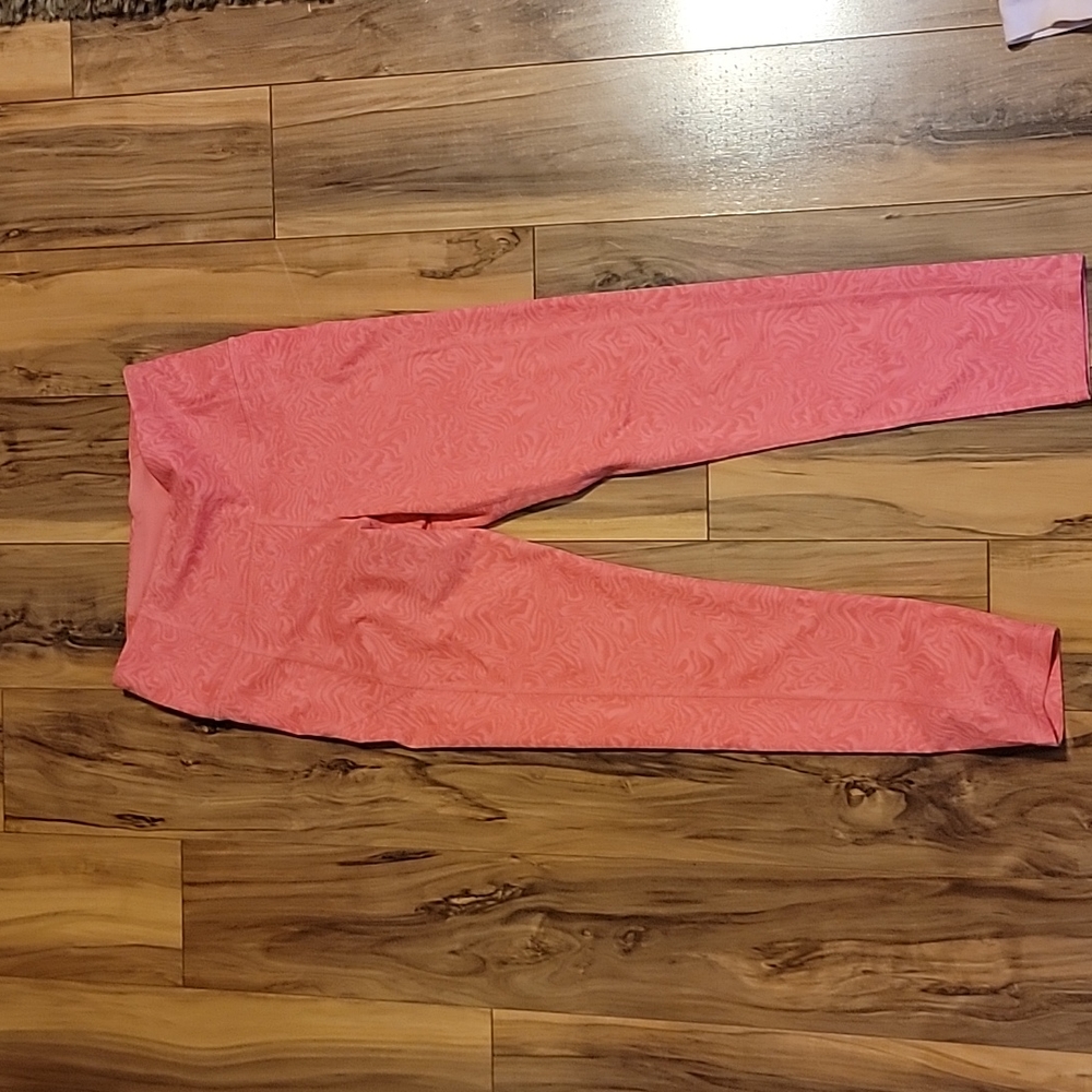 Under Armour Hot pink S capri athletic pants